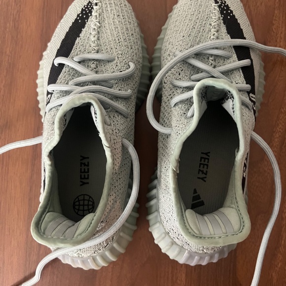 Yeezy V2 350 Boost Men’s Size: 5 - Picture 5 of 6